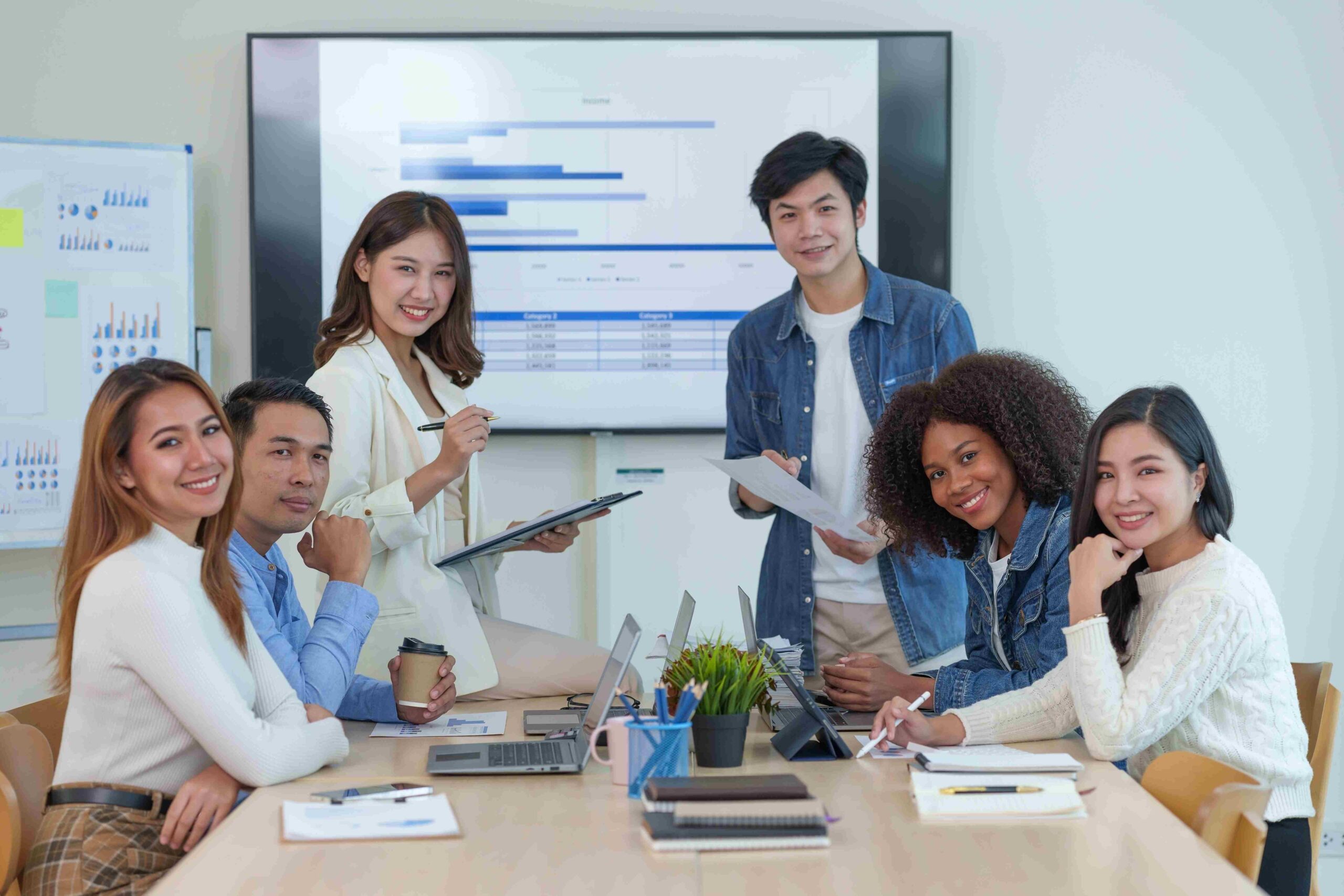 How Lead Generation in Dubai Shapes the Fashion and Luxury Market