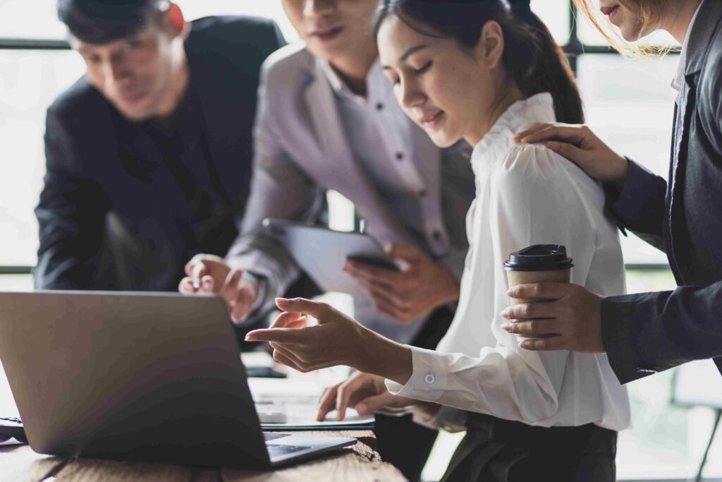 How Lead Generation in Dubai Shapes the Fashion and Luxury Market